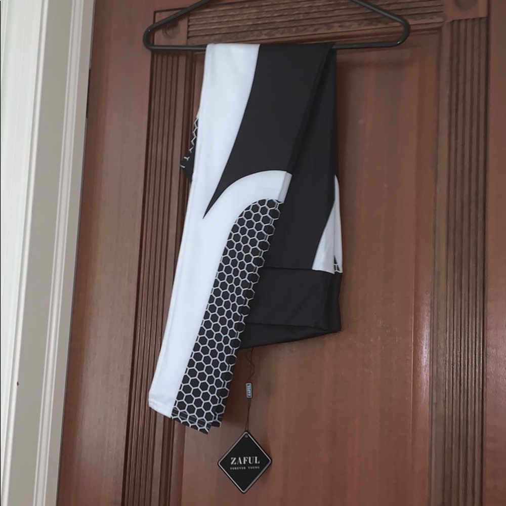 Hexagon Patterned Yoga Pants